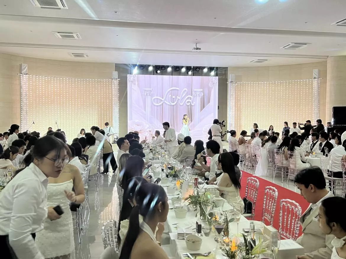 HFM Partner Awards 2026 @Rarin studio - Portfolio:: ไฟประดับ ไฟตกแต่ง ...